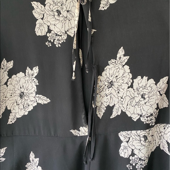 Xhilaration dress, size XL, black with white floral print - Picture 9 of 13